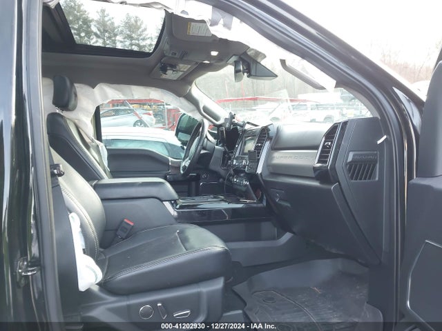 1FT7W2BT8KEF97436 Ford F-250 Lariat