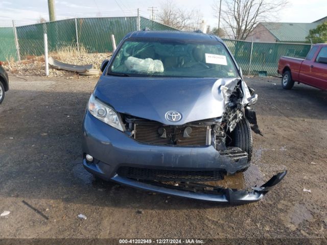 5TDYZ3DCXHS774960 Toyota Sienna Xle/limited