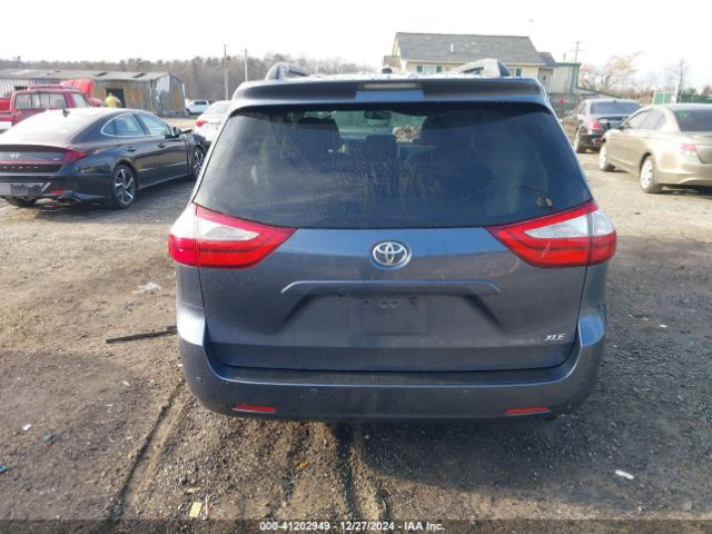 5TDYZ3DCXHS774960 Toyota Sienna Xle/limited