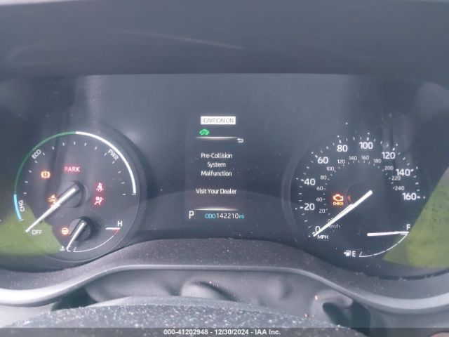 5TDKRKEC1NS097081 Toyota SIENNA LE