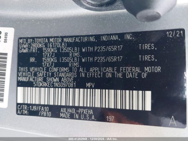 5TDKRKEC1NS097081 Toyota SIENNA LE