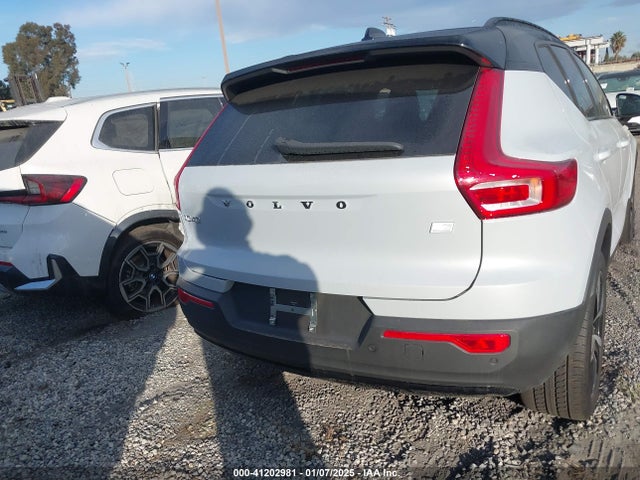 YV4ED3UR7M2580522 Volvo Xc40 Recharge Pure Electric P8