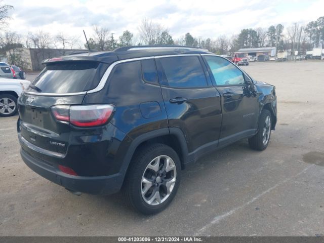 3C4NJDCB8JT332828 Jeep Compass Limited 4x4