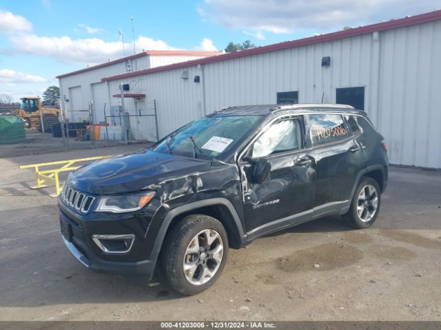 3C4NJDCB8JT332828 Jeep Compass Limited 4x4