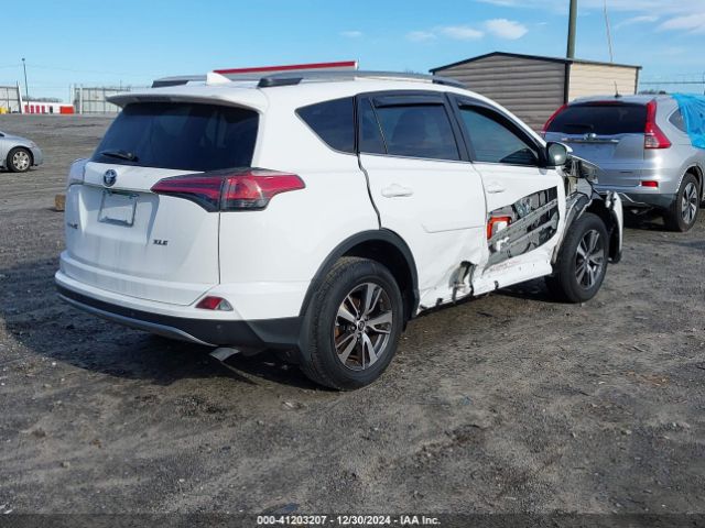 2T3WFREV8HW317906 Toyota Rav4 Xle