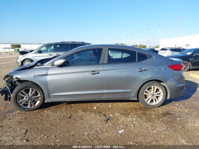 Hyundai ELANTRA SEL 2018 KMHD84LF8JU496804 Image 14