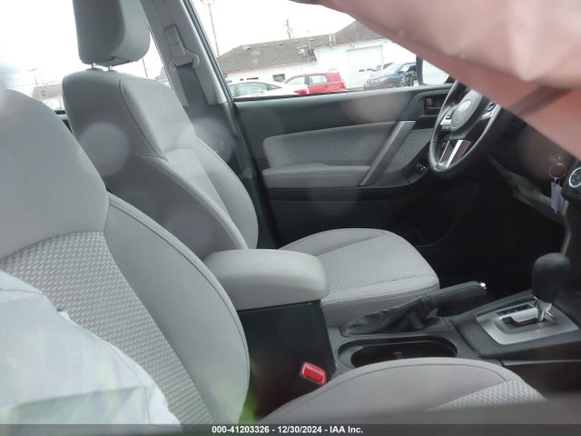 JF2SJABC3HH806111 Subaru Forester 2.5i