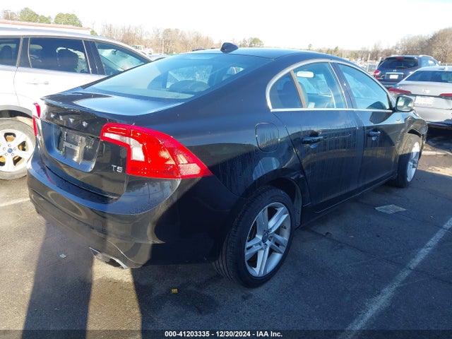 Volvo S60 T5 2014 YV1612FS0E2281489 Image 4