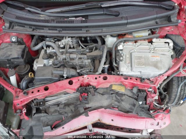 JTDKDTB33F1581101 Toyota Prius C One