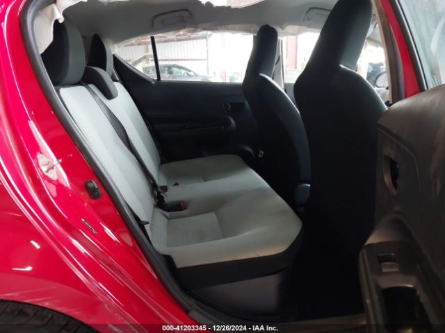 JTDKDTB33F1581101 Toyota Prius C One
