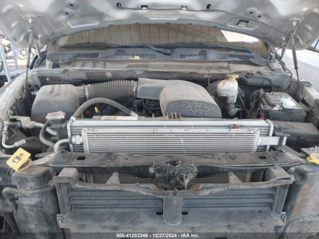 3C6JR7AG5JG310678 RAM 1500 Tradesman  4x4 6'4 Box