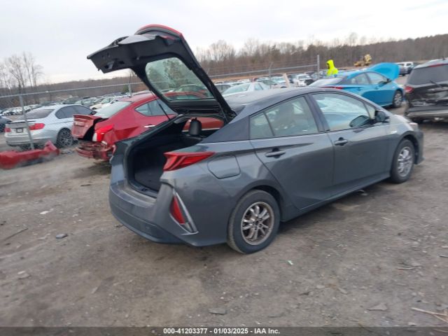 JTDKARFP9H3000863 Toyota Prius Prime Premium