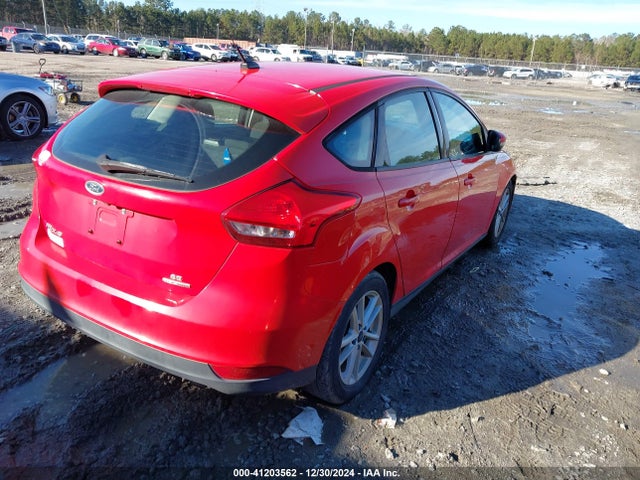 Ford FOCUS SE 2015 1FADP3K2XFL233085 Image 4