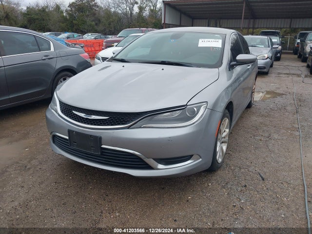 Chrysler 200 Limited 2016 1C3CCCAB5GN132260 Image 2