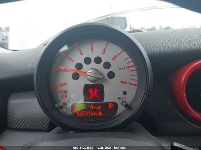 2012 MINI COOPER CLUBMAN WMWZF3C59CT489125 Photo 6