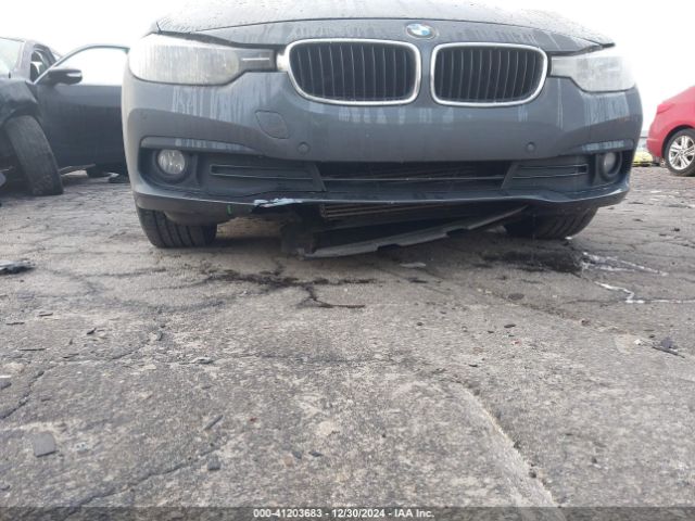 WBA8E1G54GNT35610 BMW 320i