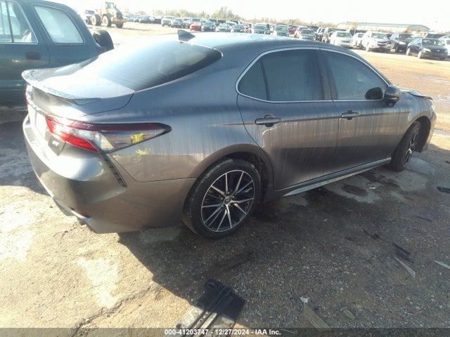 4T1G11AK4MU447717 Toyota CAMRY SE