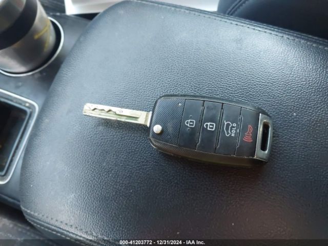 5XYPGDA52LG636607 KIA Sorento 3.3l Lx