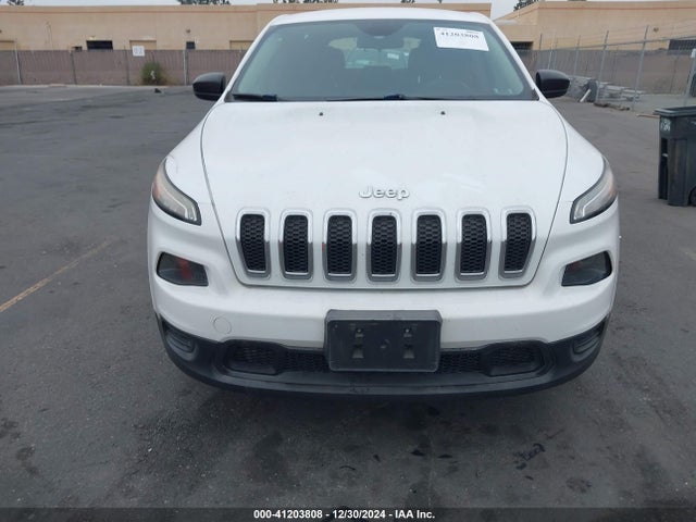 1C4PJLAB4EW207489 Jeep Cherokee Sport