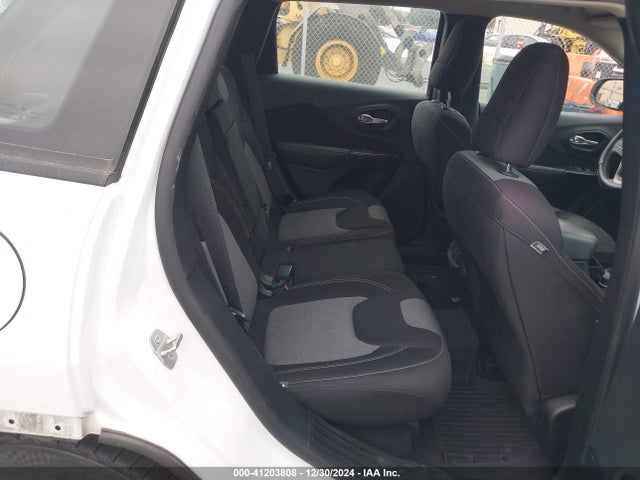 1C4PJLAB4EW207489 Jeep Cherokee Sport