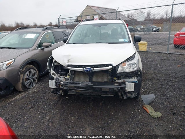 Subaru Forester 2.5i 2018 JF2SJABC5JH508844 Image 13