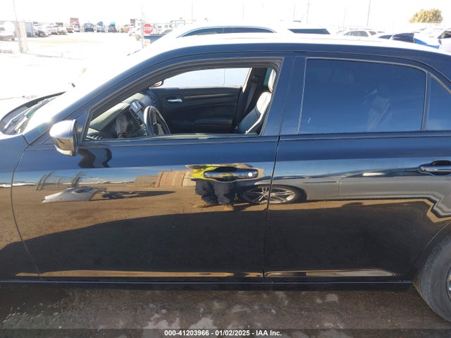 Chrysler 300 300s 2016 2C3CCAGG9GH311336 Image 15