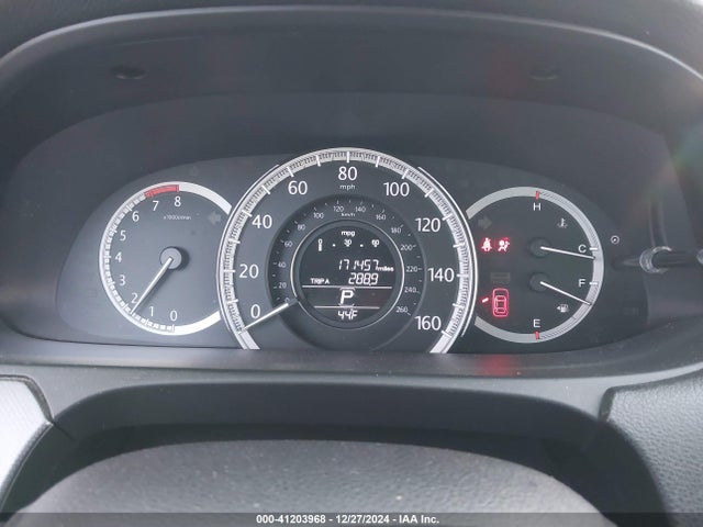 1HGCR2F30FA113192 Honda ACCORD LX