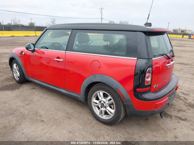 2012 MINI COOPER CLUBMAN WMWZF3C52CT189510 Photo 2