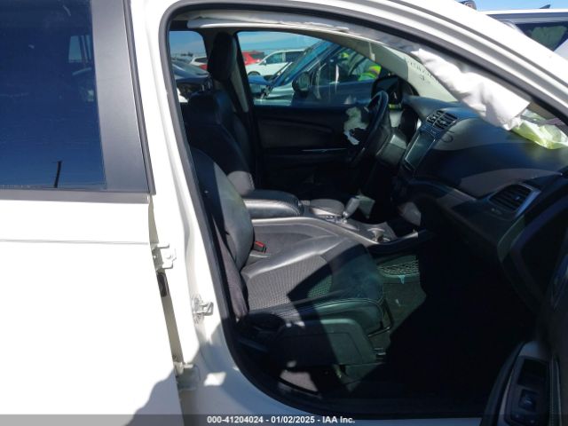 3C4PDCGG7KT764151 Dodge Journey Crossroad