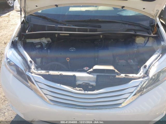 2017 TOYOTA SIENNA 5TDYZ3DCXHS846062 Photo 9
