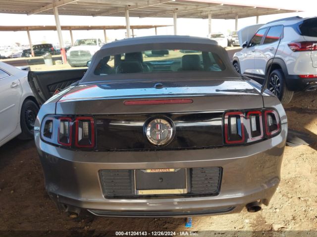 1ZVBP8EM0E5306931 Ford Mustang V6 Premium
