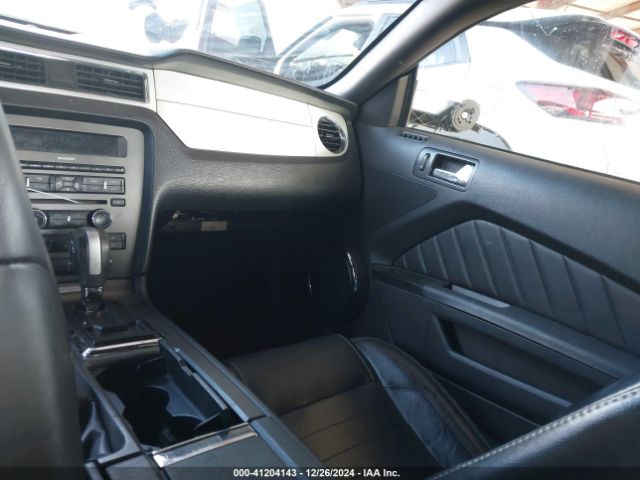 1ZVBP8EM0E5306931 Ford Mustang V6 Premium