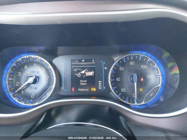 2C4RC1BGXHR795526 Chrysler Pacifica Touring-l