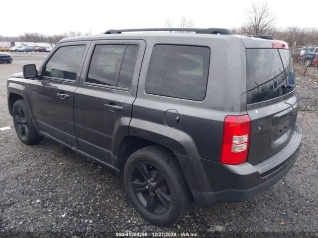 1C4NJPBA6FD250698 Jeep Patriot Altitude Edition