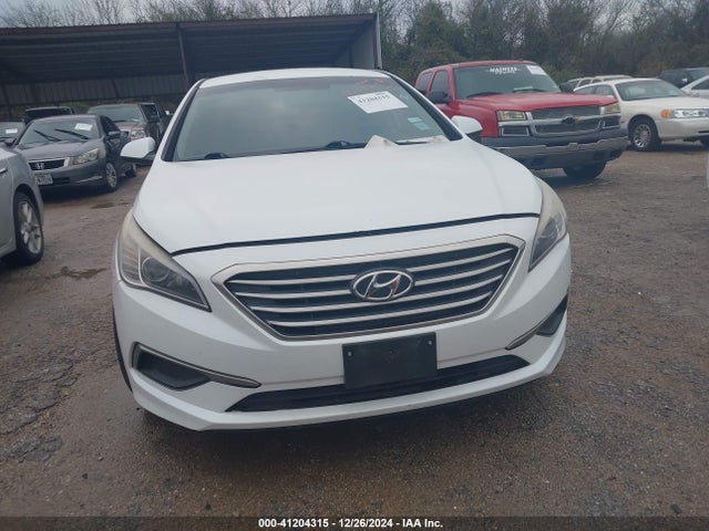 Hyundai SONATA SE 2016 5NPE24AF8GH352640 Image 12