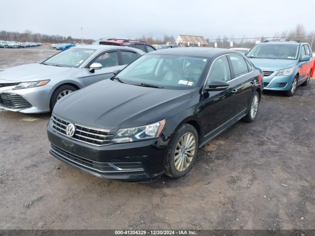 1VWBT7A39GC011456 Volkswagen Passat 1.8t Se