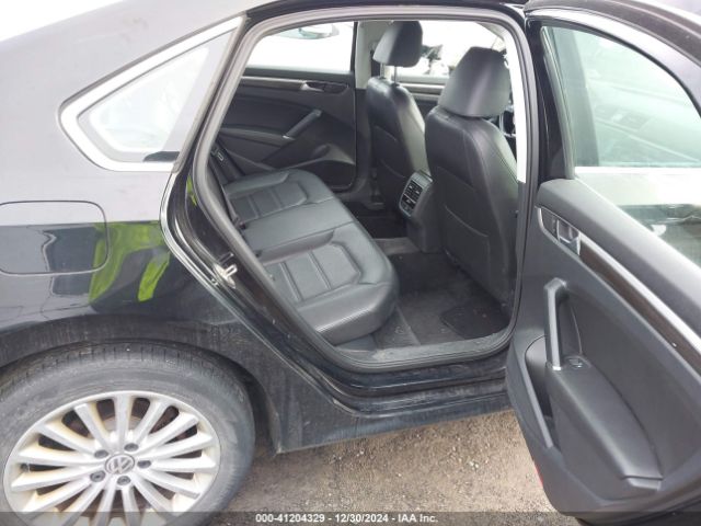 1VWBT7A39GC011456 Volkswagen Passat 1.8t Se