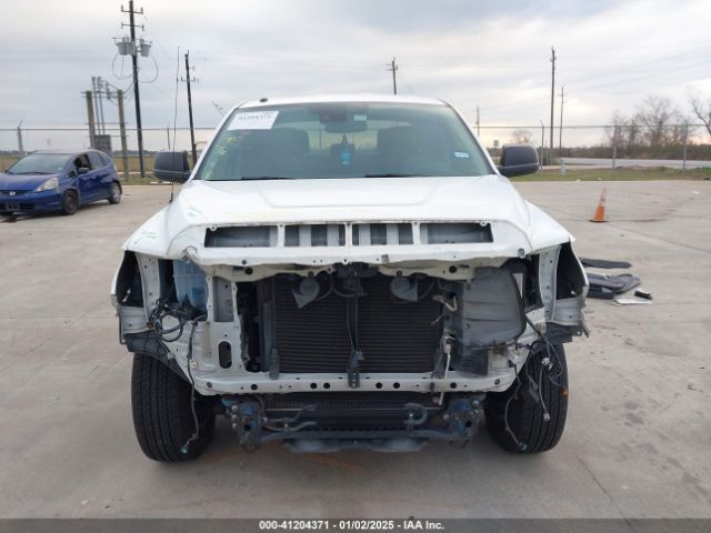 5TFRY5F19KX245581 Toyota Tundra Sr5 5.7l V8