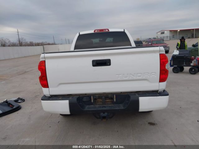 5TFRY5F19KX245581 Toyota Tundra Sr5 5.7l V8