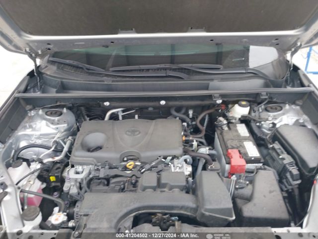 2T3F1RFV9NC312577 Toyota RAV4 LE