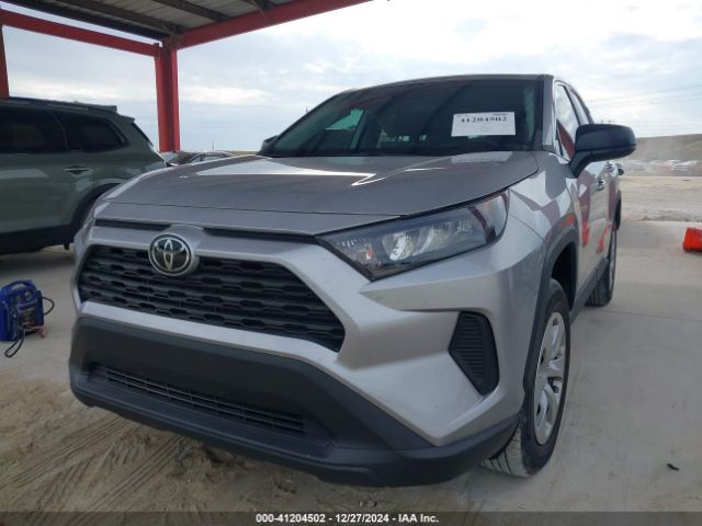 2T3F1RFV9NC312577 Toyota RAV4 LE