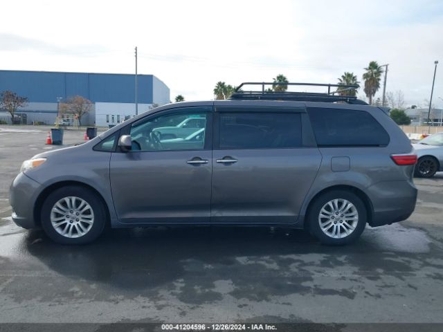 5TDYK3DCXFS556969 Toyota Sienna Xle/limited