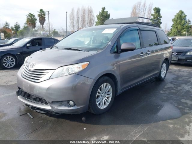 5TDYK3DCXFS556969 Toyota Sienna Xle/limited