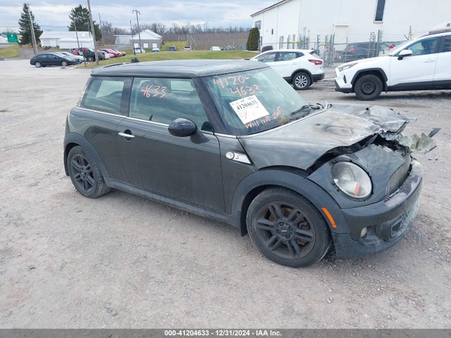 2011 MINI COOPER S WMWSV3C54BTY24956 Photo 0