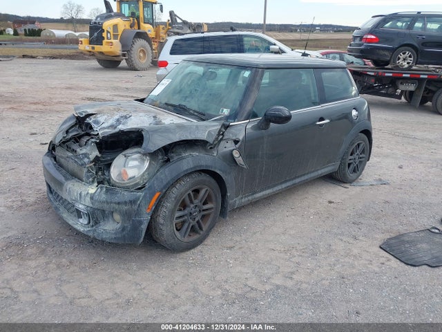2011 MINI COOPER S WMWSV3C54BTY24956 Photo 1