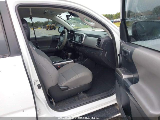 5TFAZ5CN8JX068103 Toyota Tacoma Sr5 V6