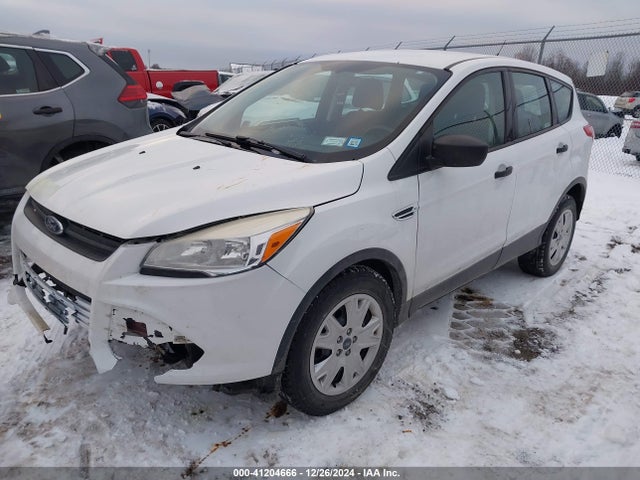 Ford ESCAPE S 2014 1FMCU0F77EUB25627 Image 2