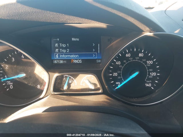 Ford ESCAPE SE 2018 1FMCU9GD7JUB75933 Image 7