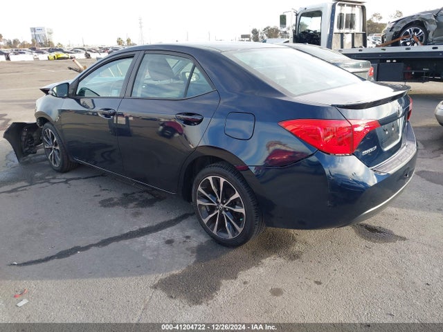 Toyota COROLLA SE 2017 5YFBURHE4HP651456 Image 3