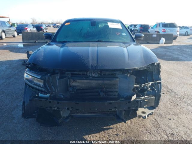2C3CDXBGXFH875213 Dodge Charger Se